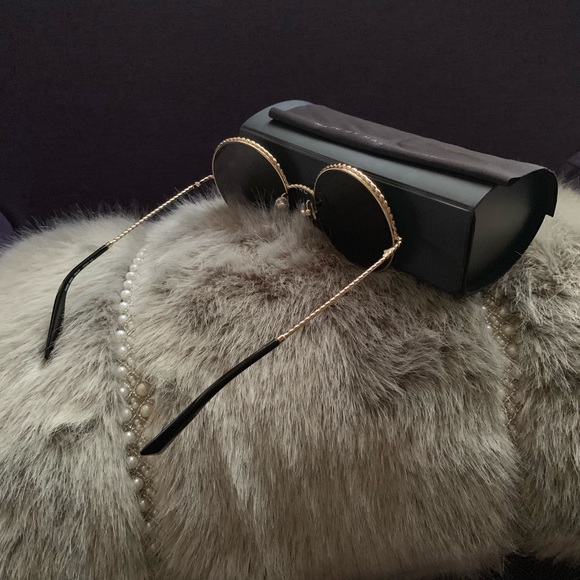 Women’s Sunglasses - Picture 4 of 6